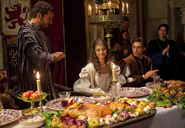 Escena del primer capítulo de la serie 'Isabel' Escena de la serie 'Isabel' que lideró su franja de emisión.