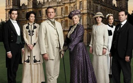 Algunos de los intérpretes de la serie 'Downton Abbey' Algunos de los int%C3%A9rpretes de la serie Downton Abbey que se emite esta noche. Crisis financiera y un parto, esta noche en Dowton Abbey