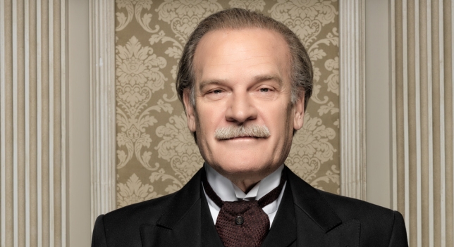 Lluis Homar se incorpora a 'Gran Hotel' Lluis Homar se incorpora a Gran Hotel como Jes%C3%BAs Cisneros. Gran Hotel 3x11: Pedida de mano