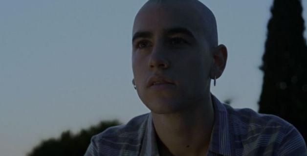 Lleó (Àlex Monner) es el protagonista en 'Pulseras Rojas'. Lleó (Àlex Monner) protagoniza la serie 'Pulseras Rojas'.