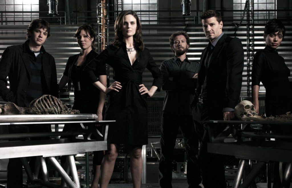 David Boreanaz y Emily Deschanel protagonizan la serie 'Bones'.